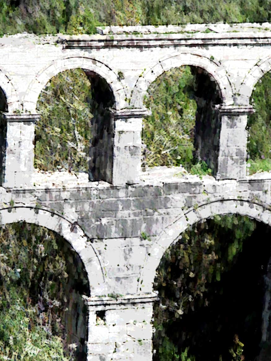 Aquaduct on the road to Selcuk