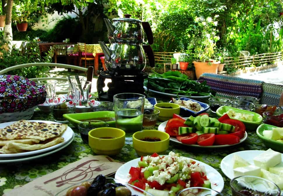 Seyfi Deyi breakfast with 14 types of jam