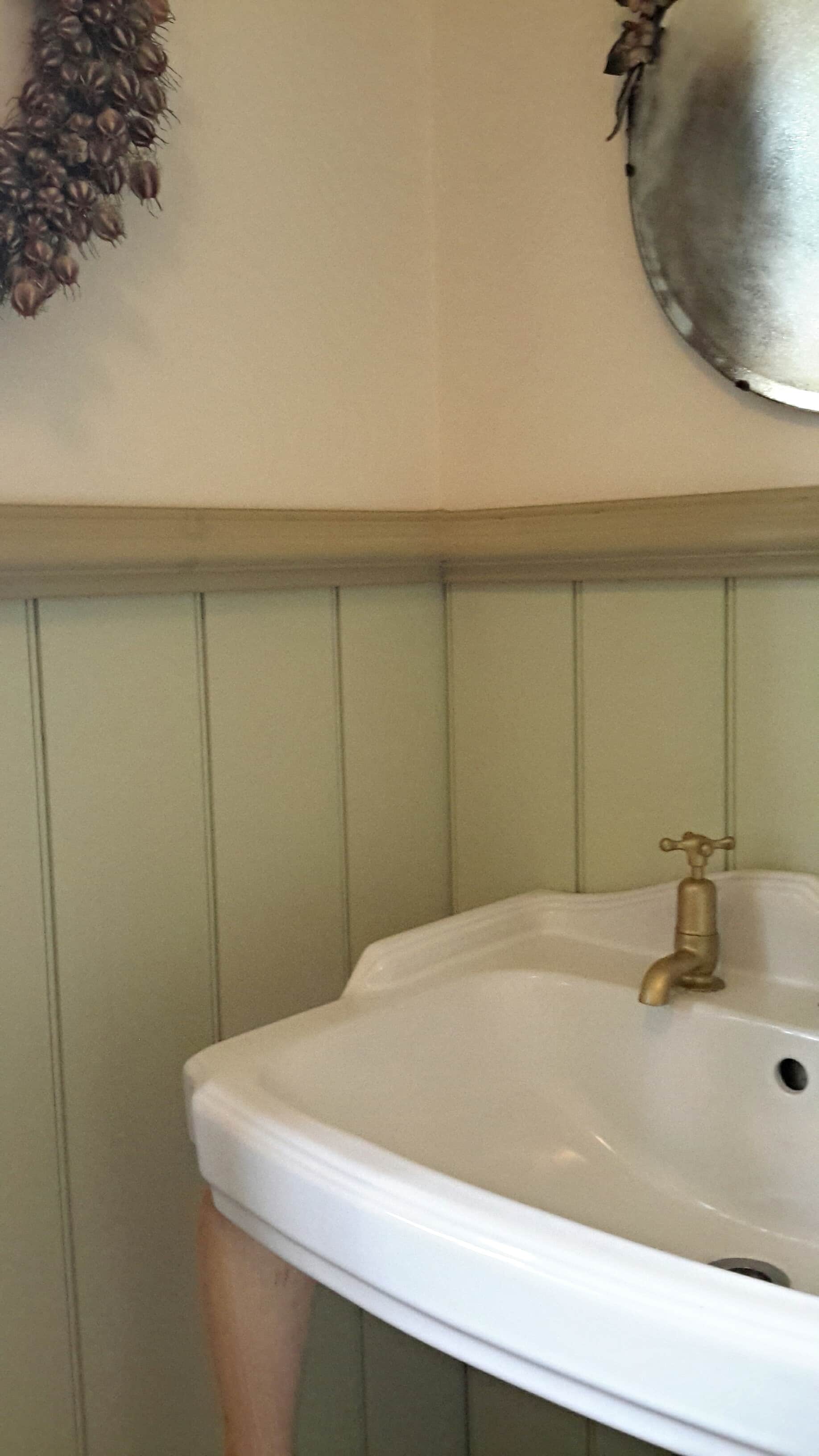 bathroom panelling in chalk paint