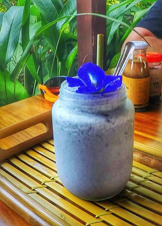 butterfly pea smoothie